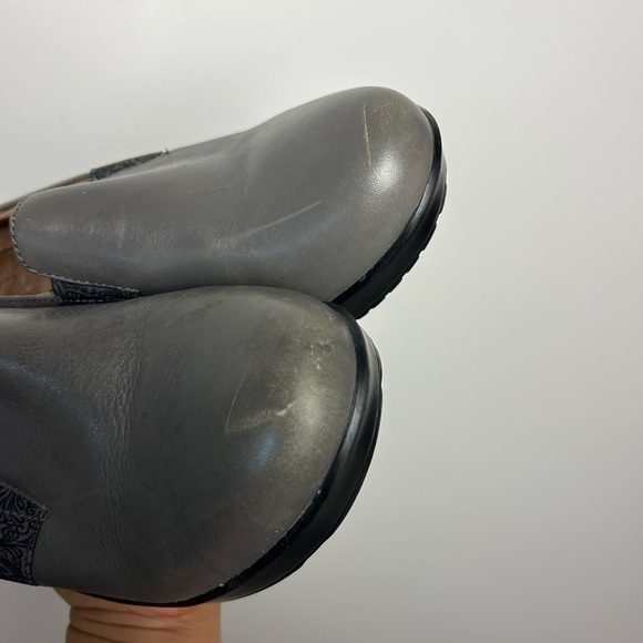 Dansko Women’s Mary Jane Clogs Size 39 Leather Minimalist Comfortable Natural - Picture 4 of 11